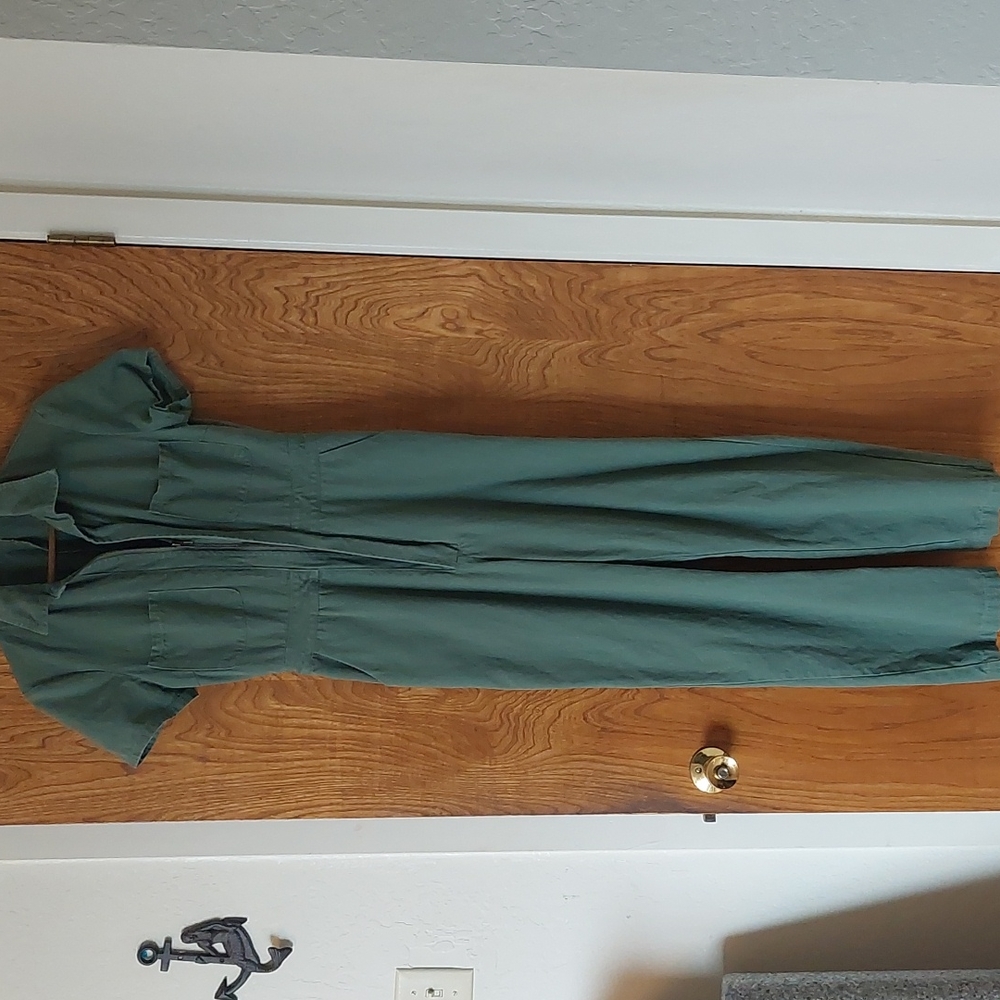 Urban Outfitters Green Zip-Up Jumpsuit 100% Cotton with Pockets